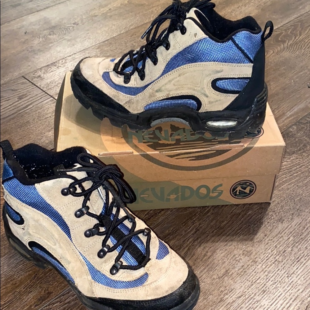 Hiking boots size 8